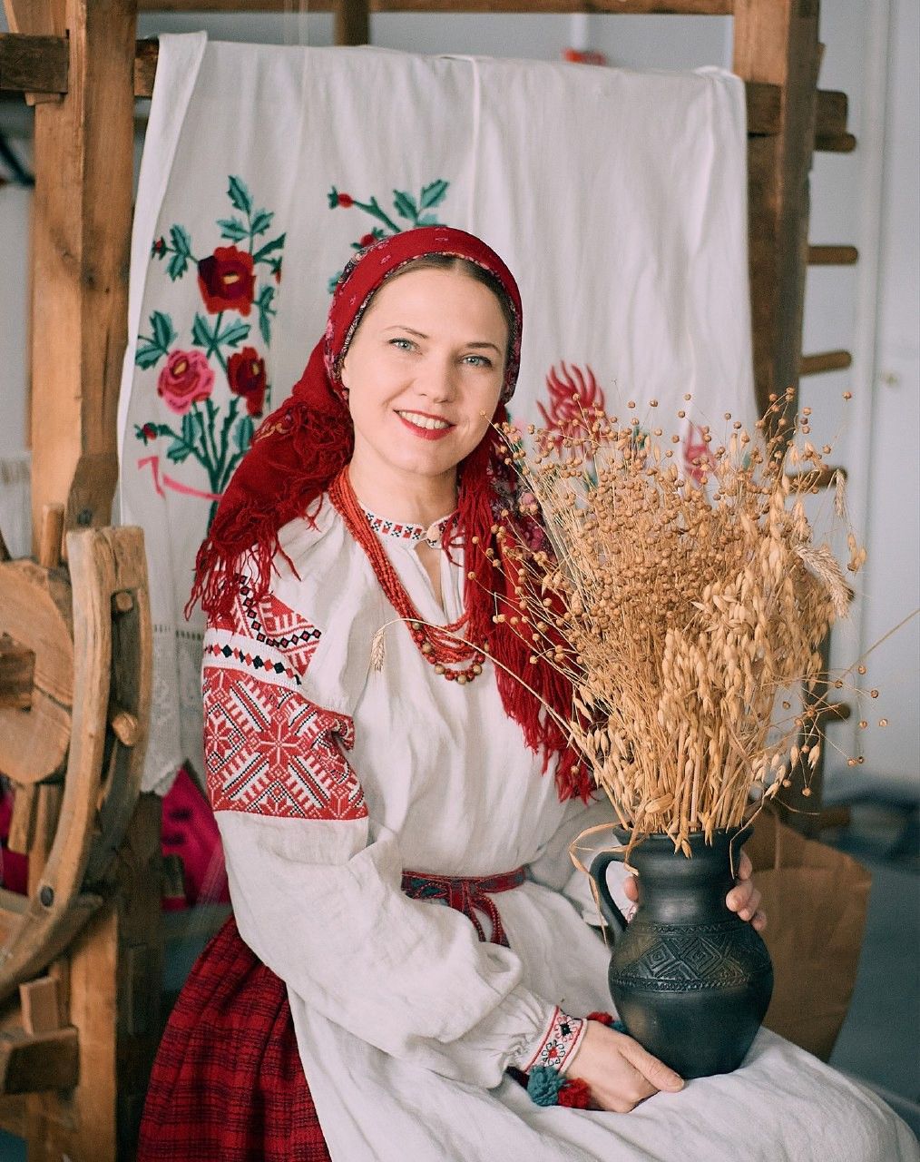 Women in Slavic costumes in Xian