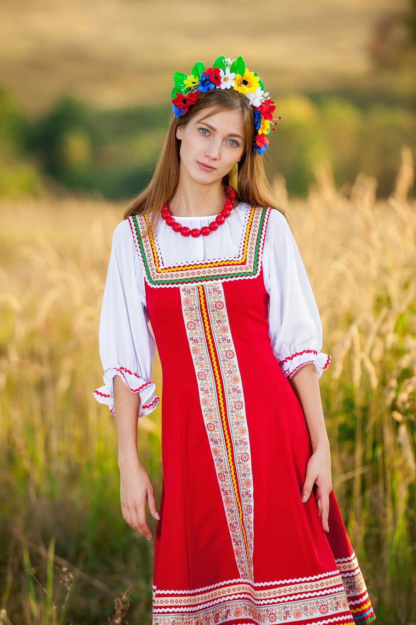 Women in Slavic costumes in Xian