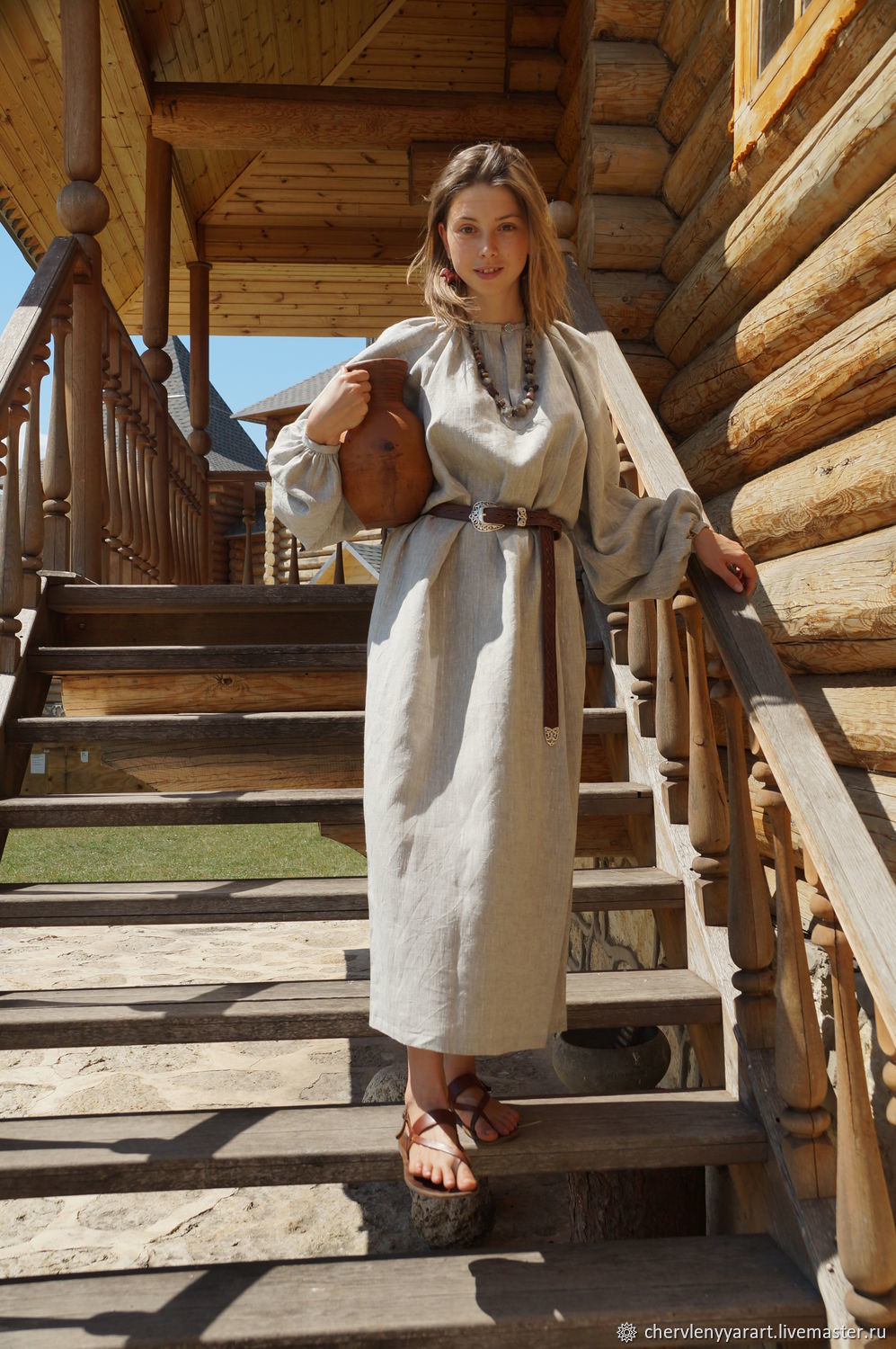 Girls in Slavic costumes in Xian