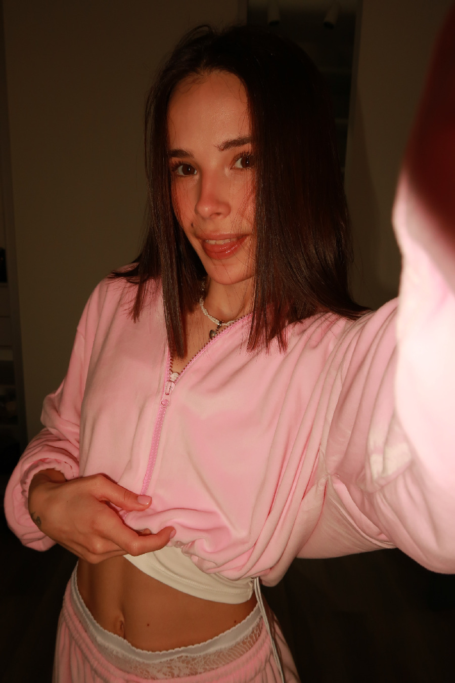 Tina brings the glow — live moments in Xian