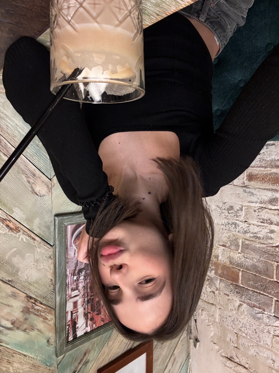 Fresh photos, fresh mood — Tina online in Xian